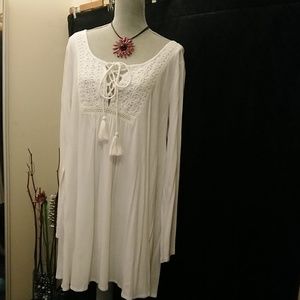 VALCOM - Plus Size- Medi-Dress NWOT - XL